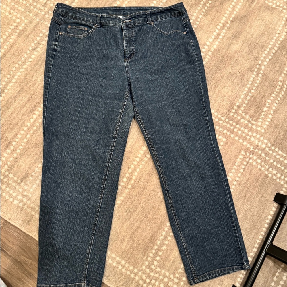 Stylish Indigo Women's Straight Leg Jeans